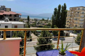 Lovely 2 bedroom appartments with balcony(sea view